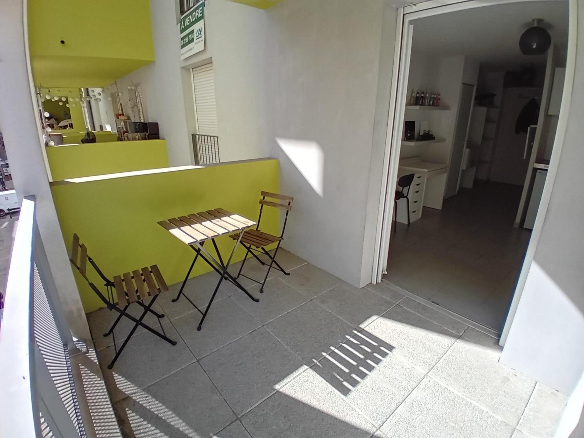 Studio Cosy Avec Terrasse มงต์เปอลิเยร์ ภายนอก รูปภาพ
